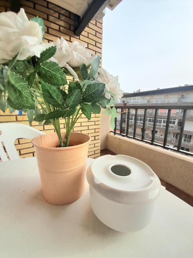 Nice Apartment In Hotel Ronda 4 First Beach Line Fuengirola Ngoại thất bức ảnh